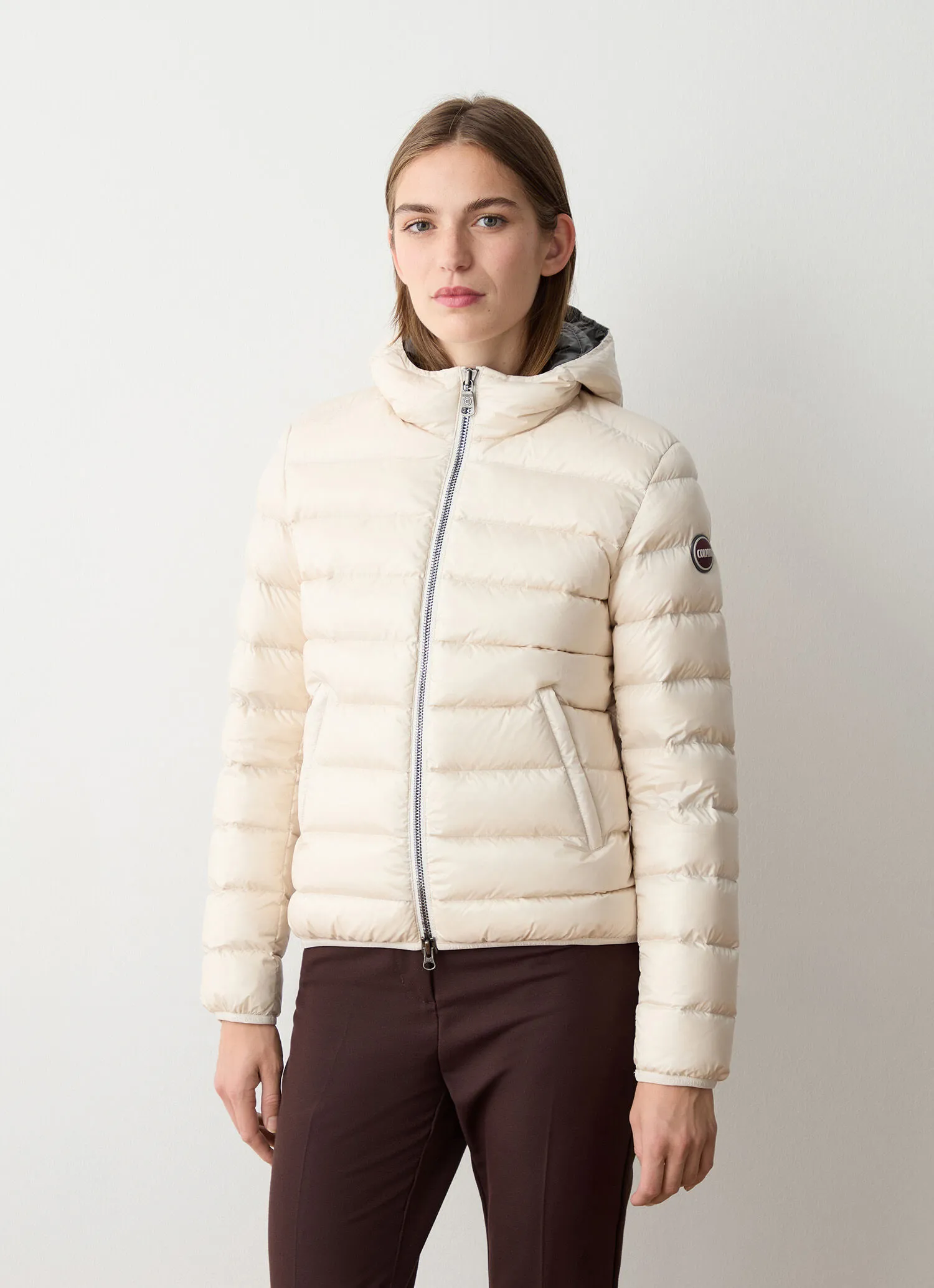 Short down jacket with attached hood-