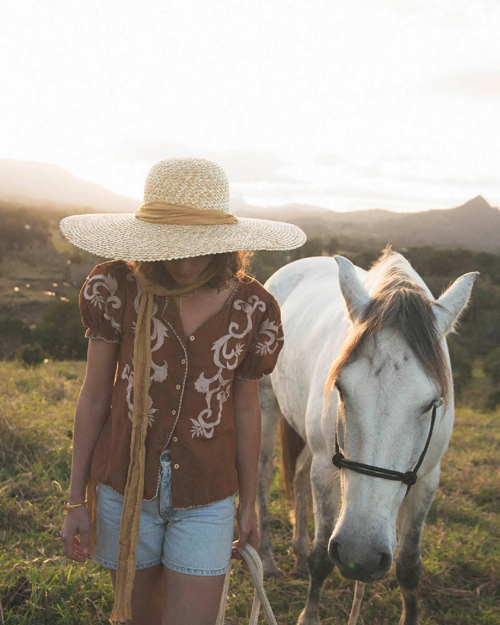 The Meadow Straw Hat - Gold